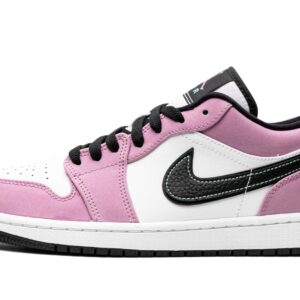 Air Jordan 1 Low SE Violet Shock