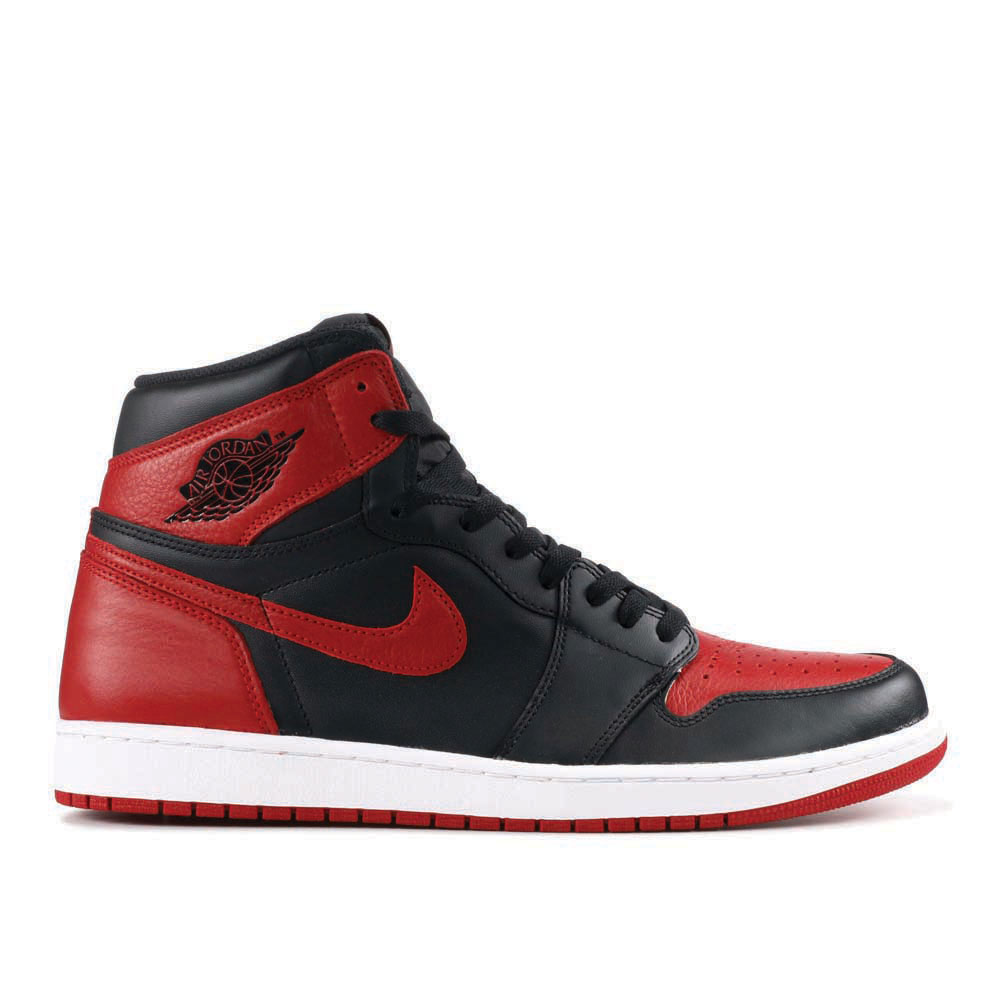 Air Jordan 1 Retro High OG 'Banned' 2016 Iconic Sneaker