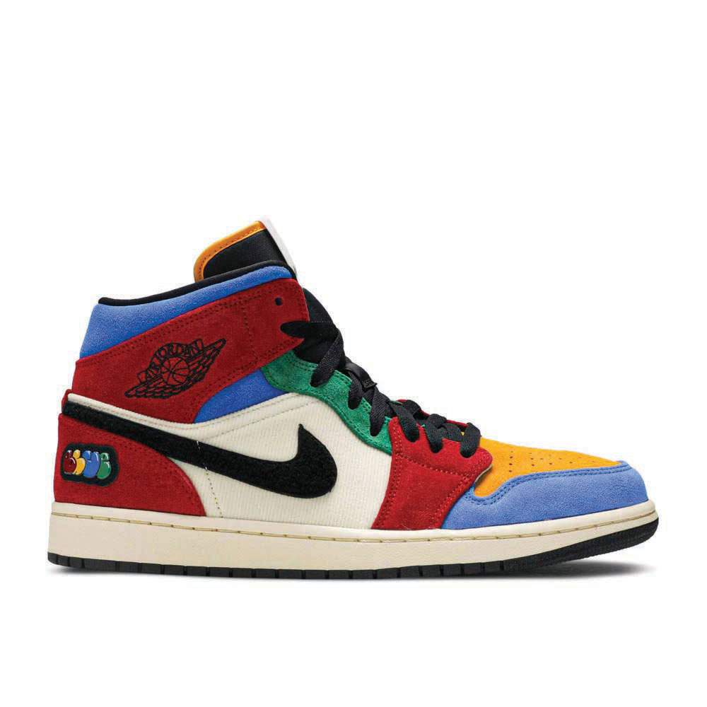 Air Jordan 3 Retro 'UNC' CT8532-104 Signature Footwear