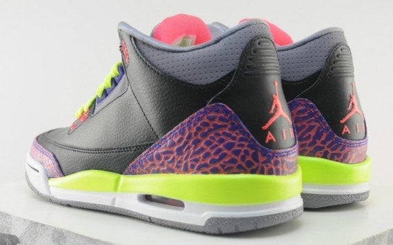 Jordan 3 Retro Black Atomic Red Volt (GS)