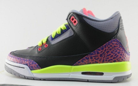 Jordan 3 Retro Black Atomic Red Volt (GS)